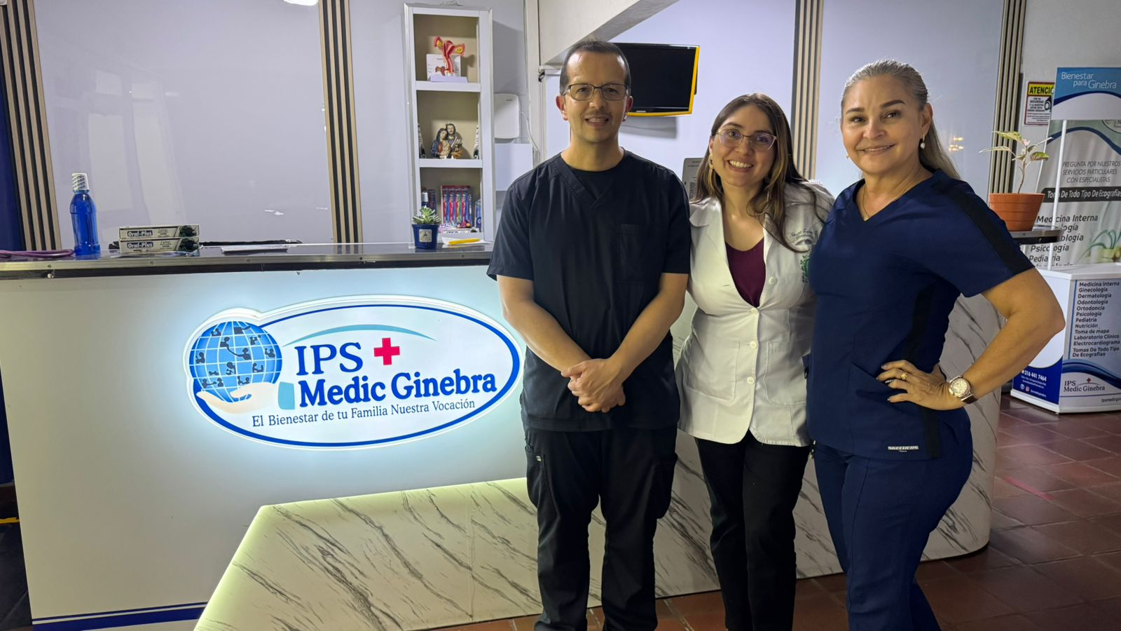 Integrantes del equipo principal de IPS Medic Ginebra en la sede